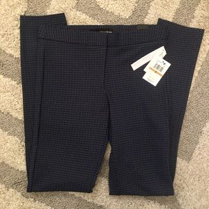 + AMANDA & CHELSEA + NWT Slim Navy Pattern Trouser